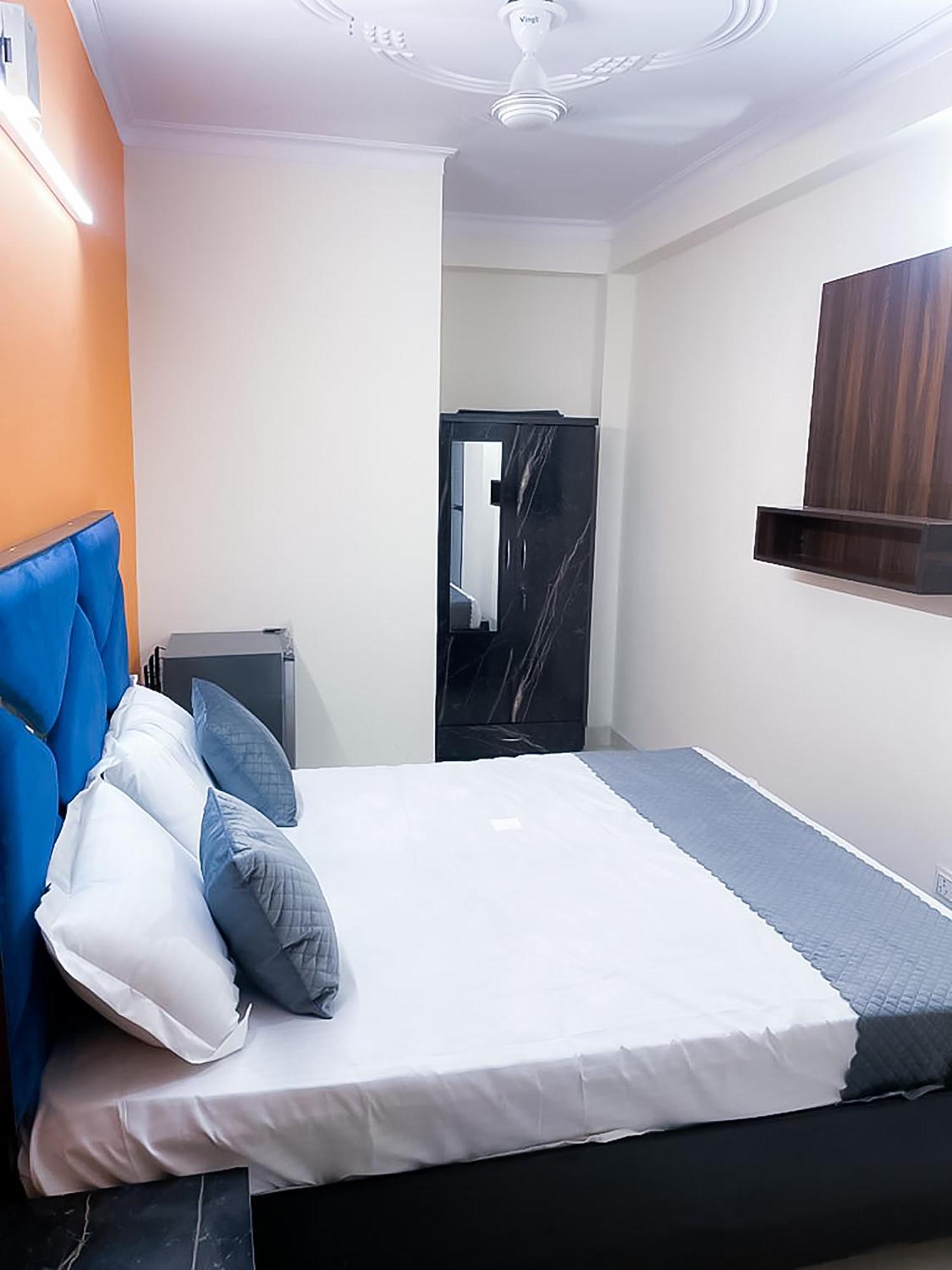 Roomshala 123 Happy Homes- Near Saket Metro Νέο Δελχί Εξωτερικό φωτογραφία