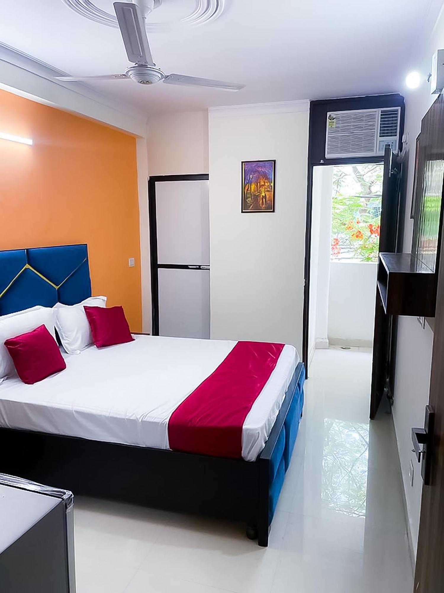 Roomshala 123 Happy Homes- Near Saket Metro Νέο Δελχί Εξωτερικό φωτογραφία