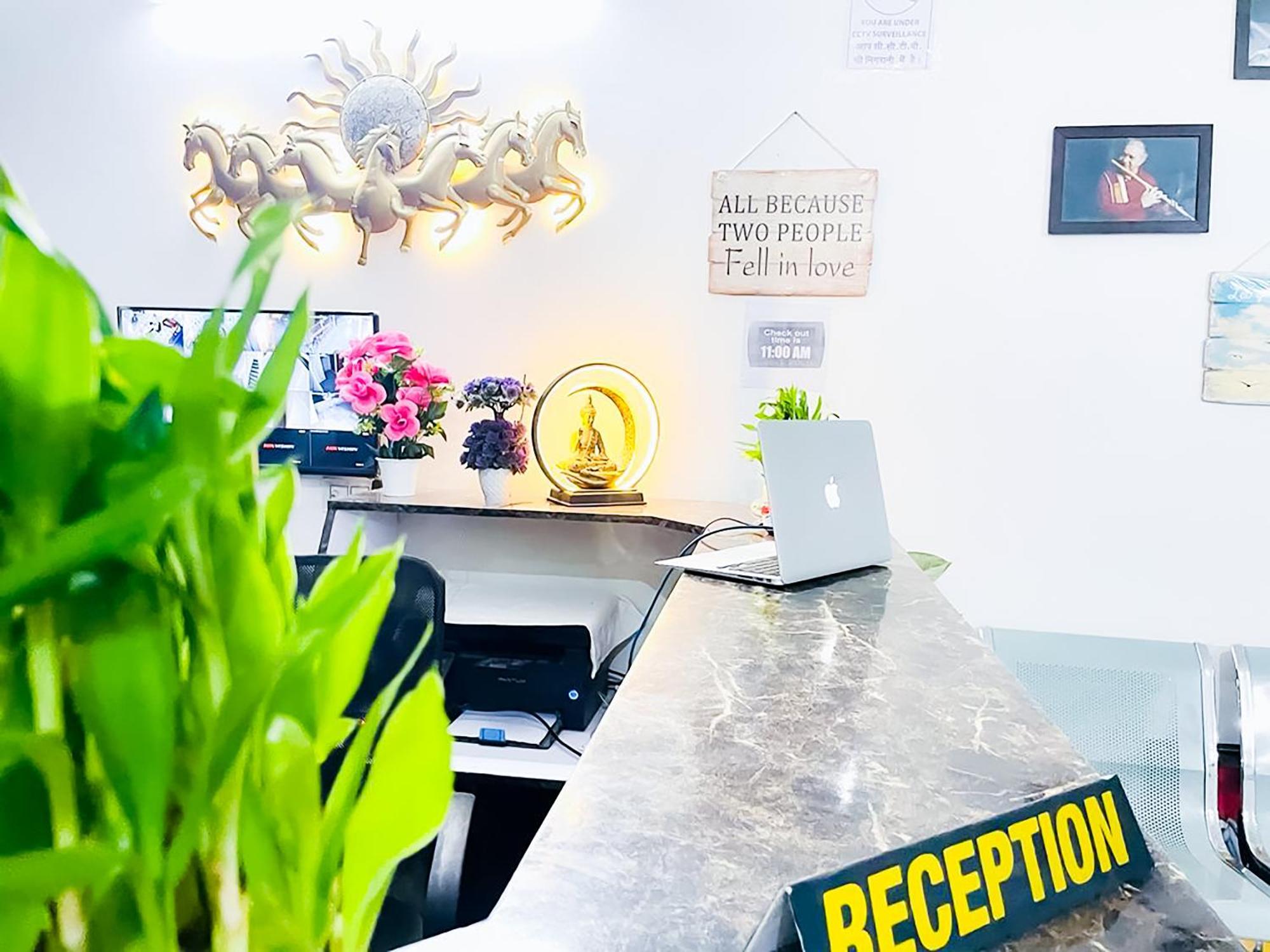 Roomshala 123 Happy Homes- Near Saket Metro Νέο Δελχί Εξωτερικό φωτογραφία